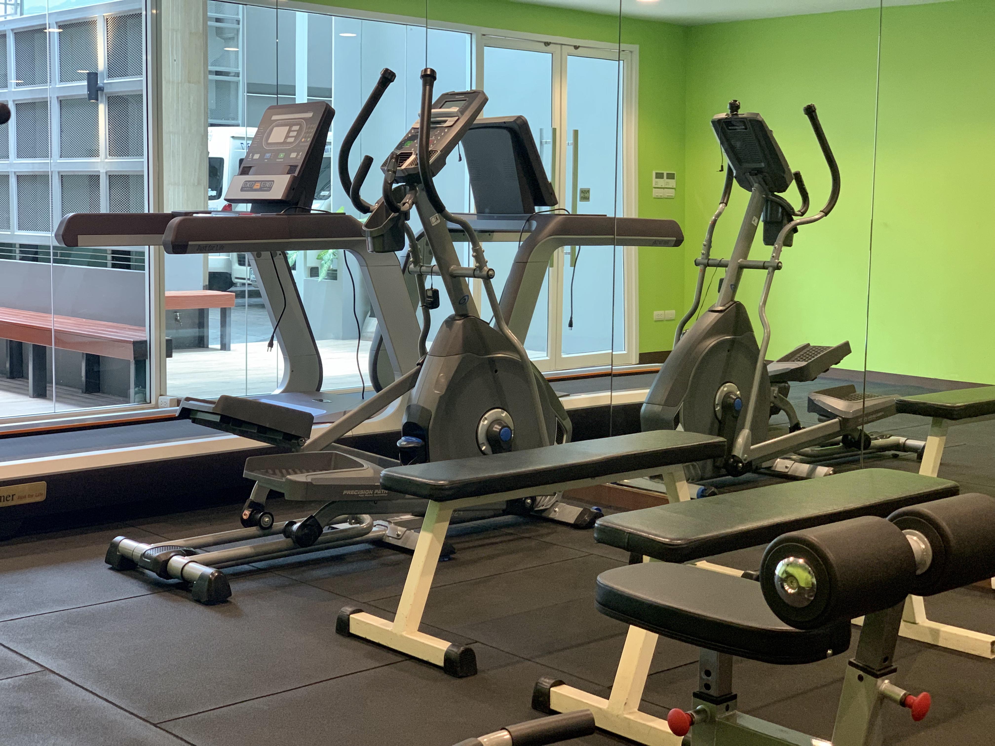 Le D'Tel Bangkok Hotel Екстериор снимка Elliptical cross trainer