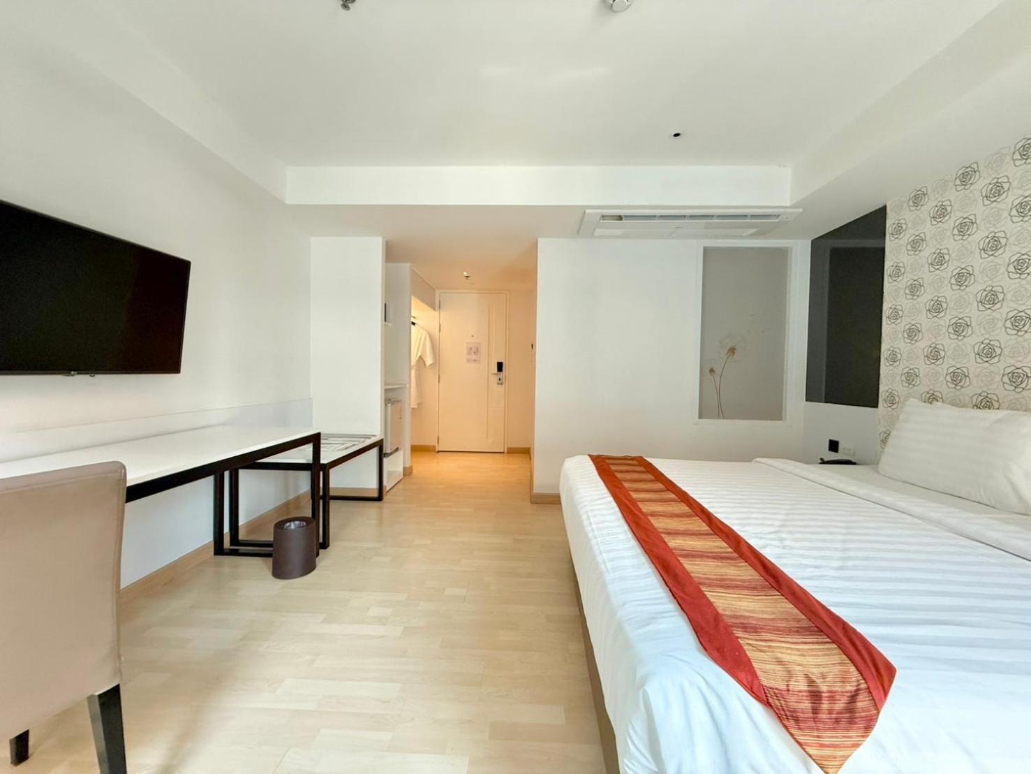 Le D'Tel Bangkok Hotel Екстериор снимка