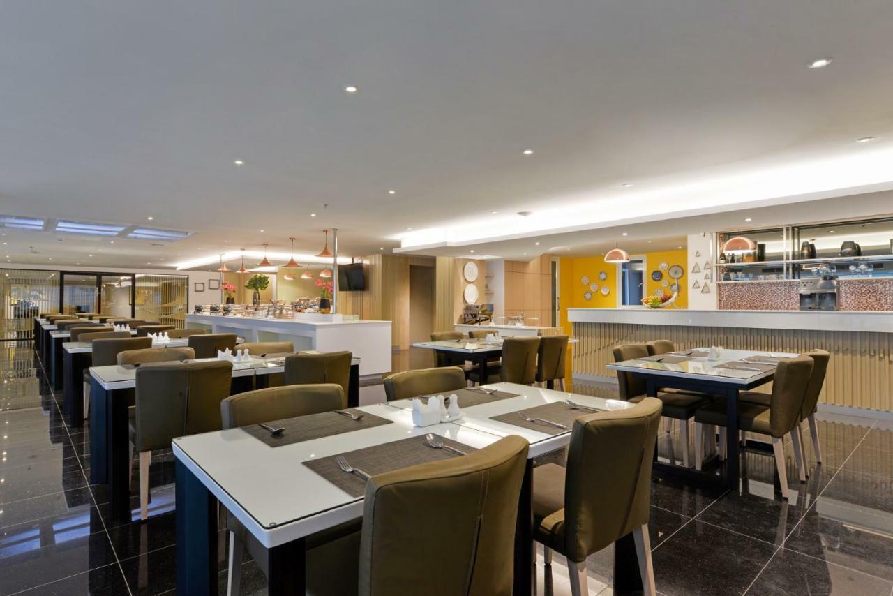 Le D'Tel Bangkok Hotel Екстериор снимка The restaurant