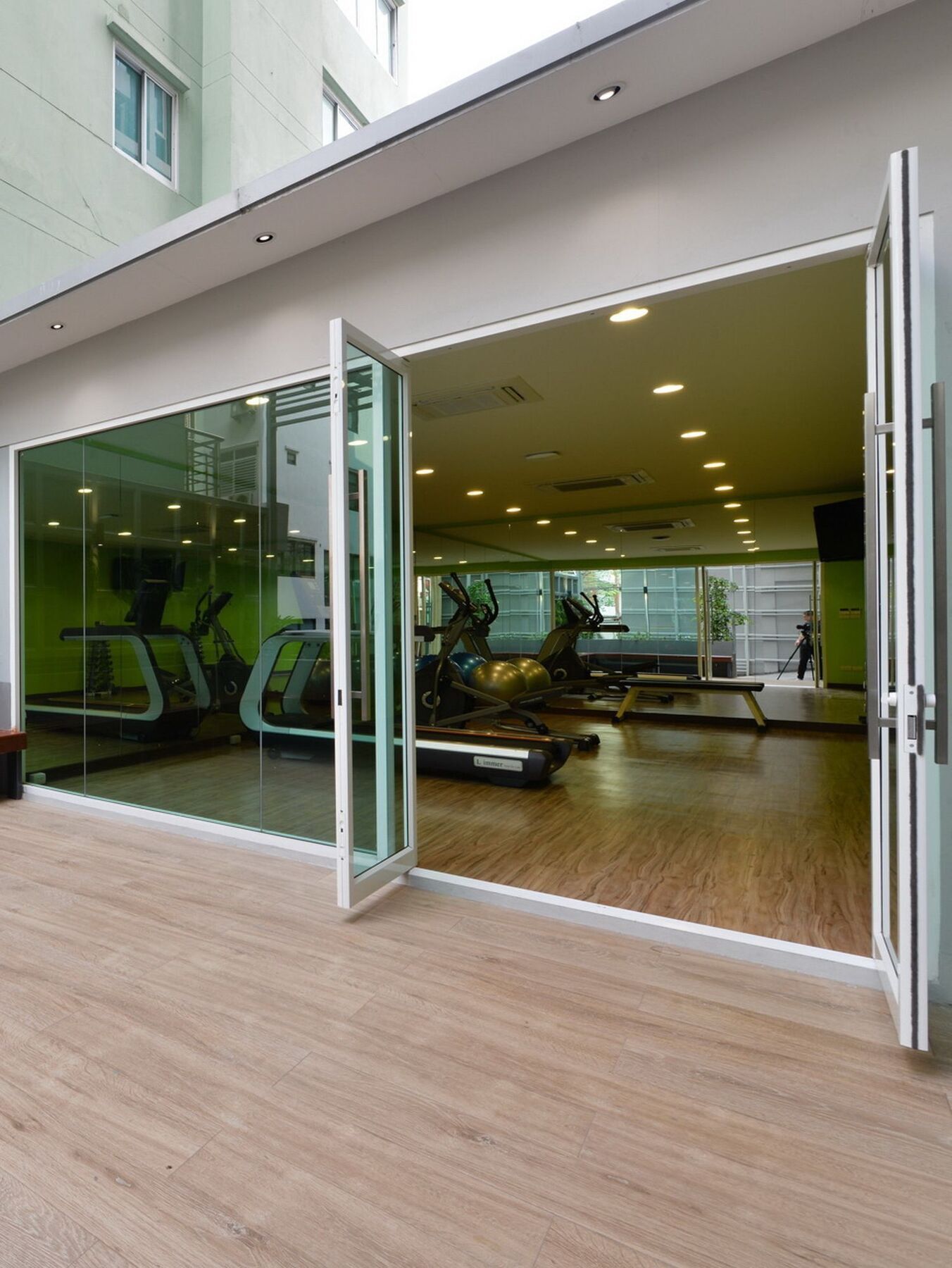 Le D'Tel Bangkok Hotel Екстериор снимка A gym in a hotel